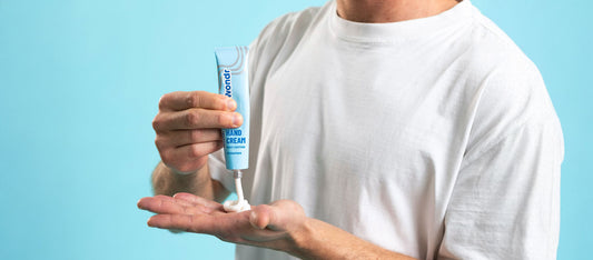 Dit doet de herfst met je lijf en humeur, zo fixt WONDR het. De Autumn Essentials-routine.