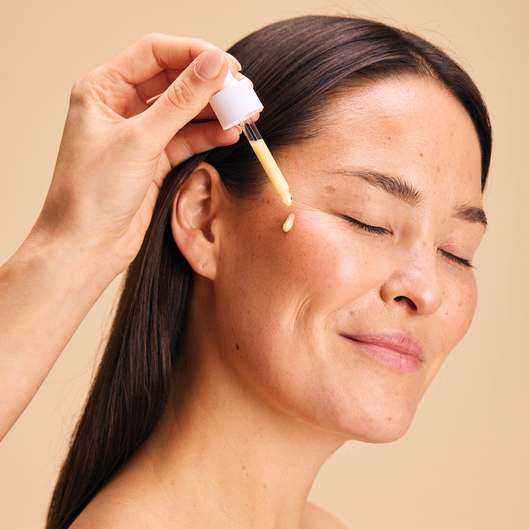 FIRMING SERUM | 5% Vitamin C Complex image 2