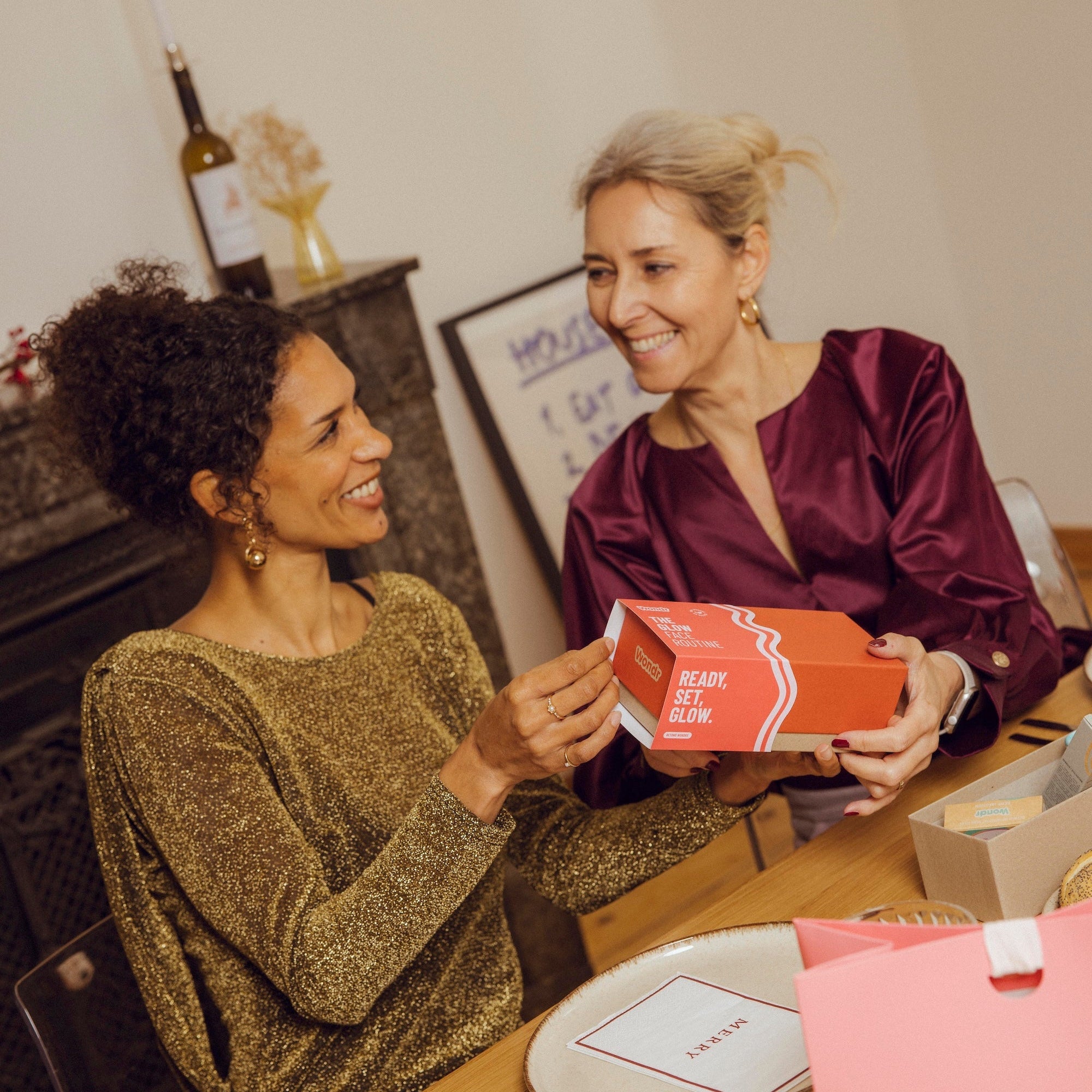 The Glow Face Routine | Wondr Gift image 4