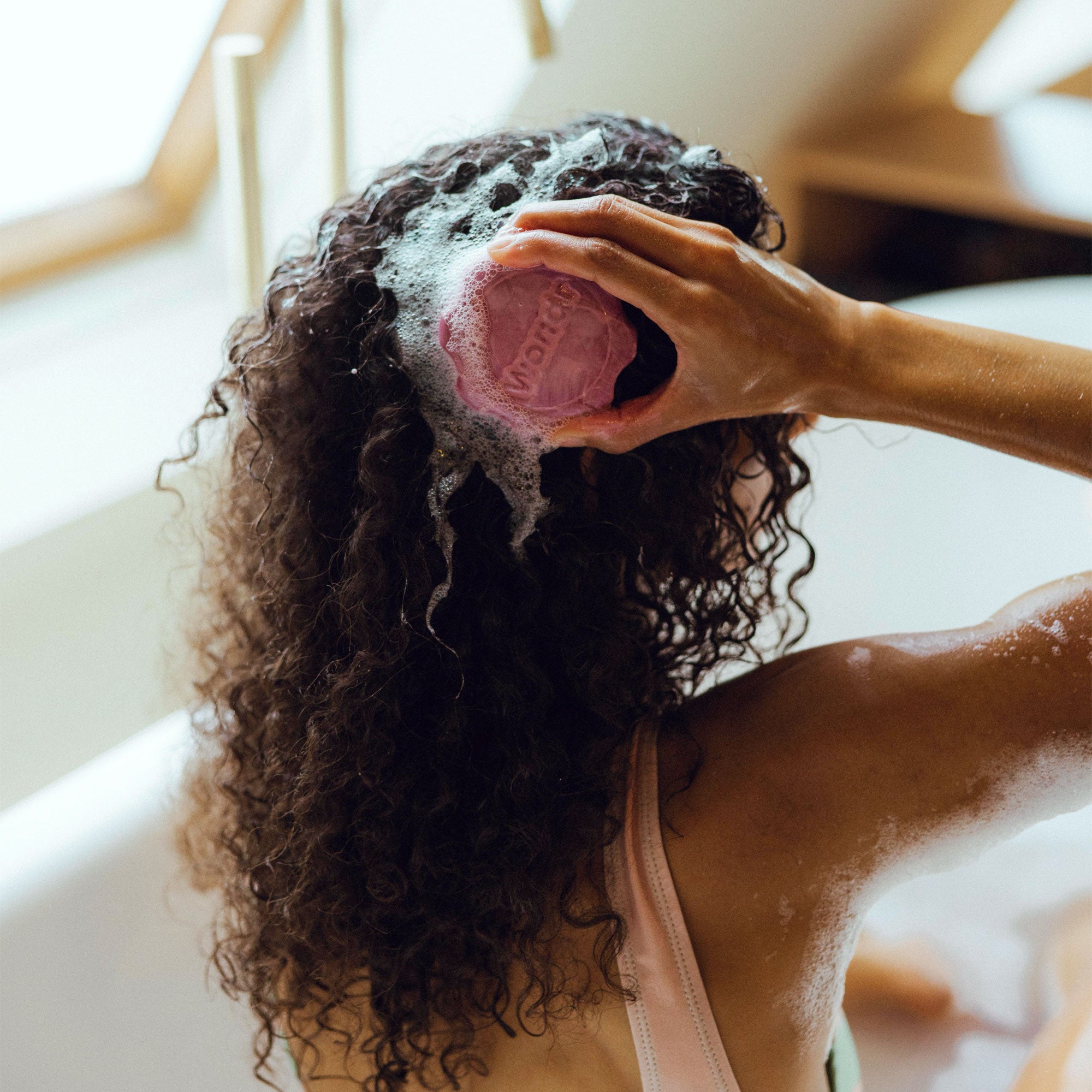 The Wondr of Gifting | Limited Edition Cinnamon All-in-One Bar image 2