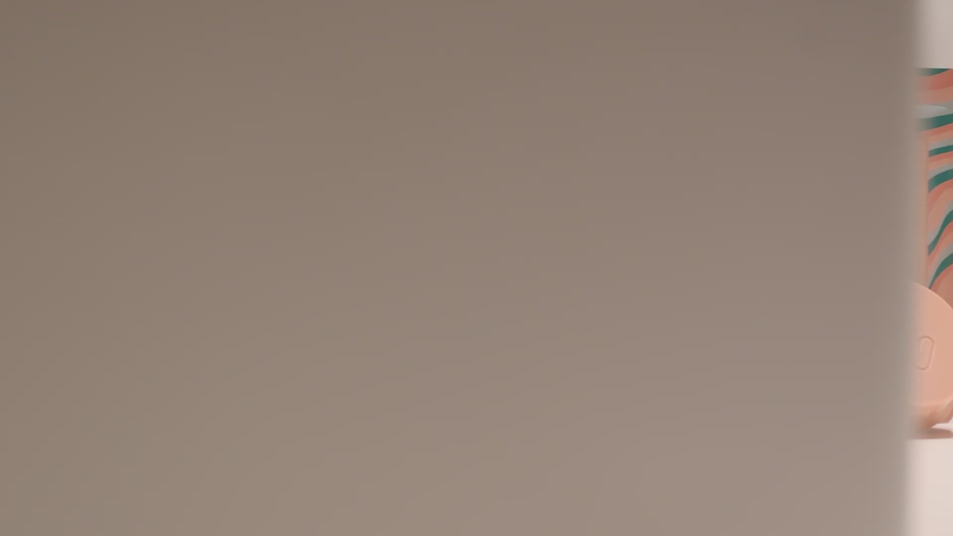 Load video: how to use WONDR LIQUIDS BOTTLE (500 ml) from Wondr